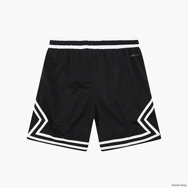 AJ sporty black shorts