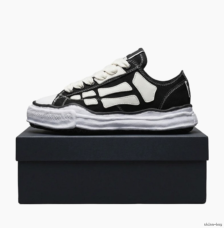 MMY Deconstructed Style Black and White Canvas Shoes
